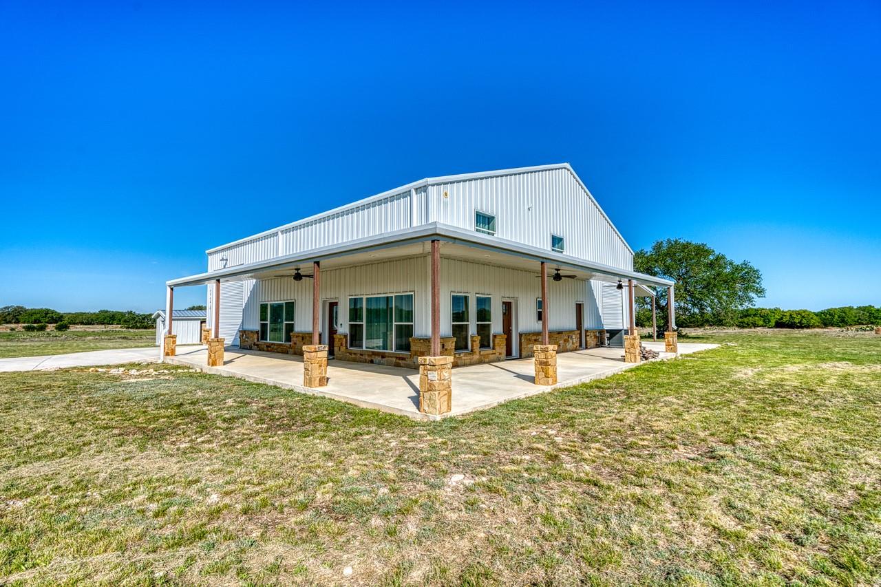 224 Blackbuck Ridge Dr, Lampasas, TX 76550