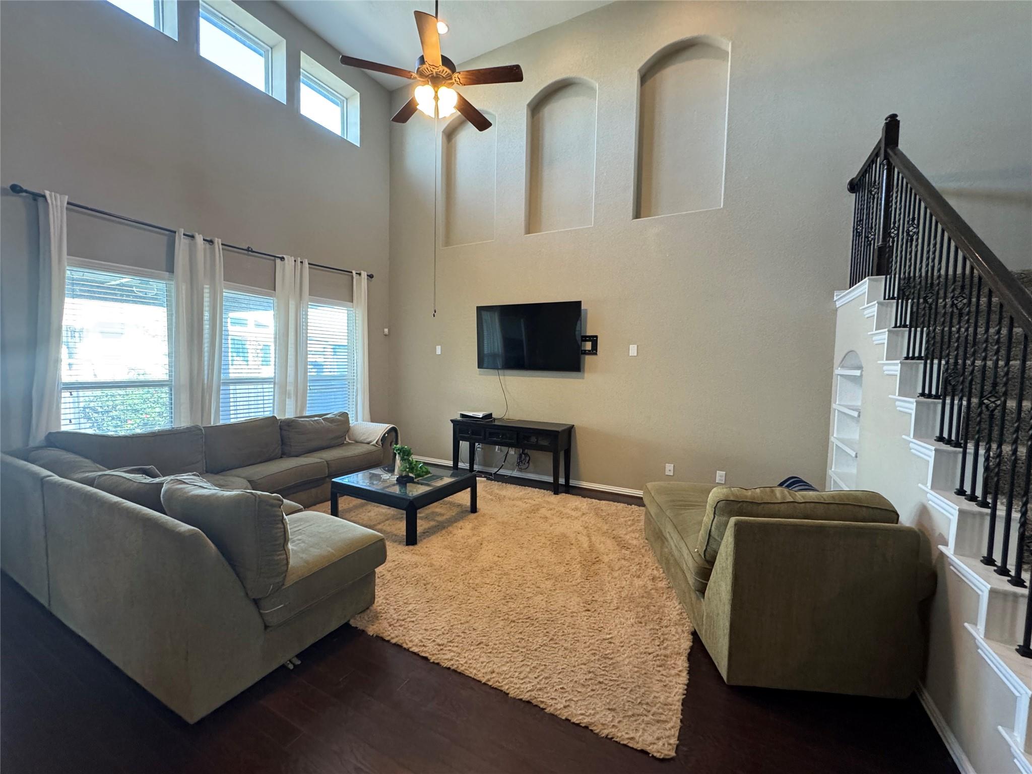 273 Everglade Dr, Buda, TX 78610