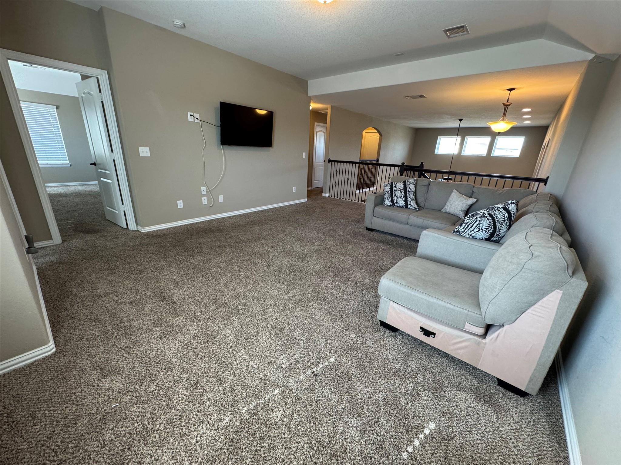 273 Everglade Dr, Buda, TX 78610