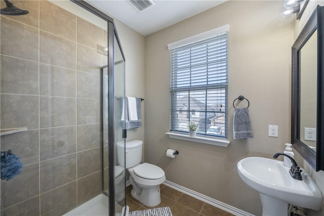 273 Everglade Dr, Buda, TX 78610