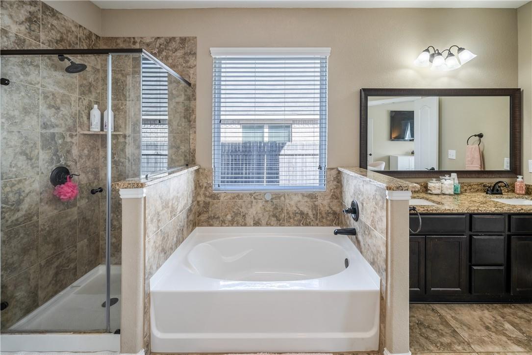 273 Everglade Dr, Buda, TX 78610