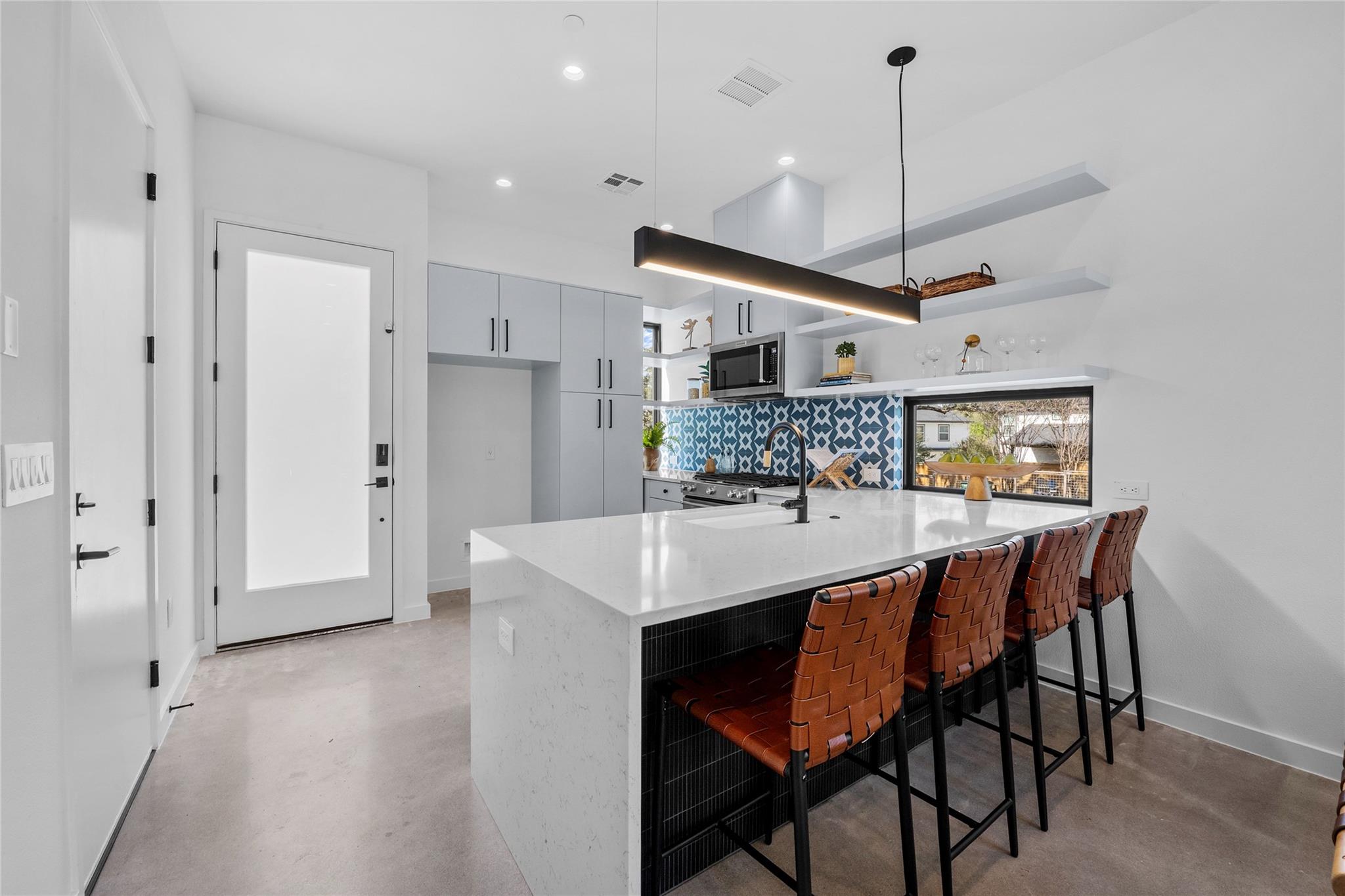 219 Lessin Ln # 10A, Austin, TX 78704