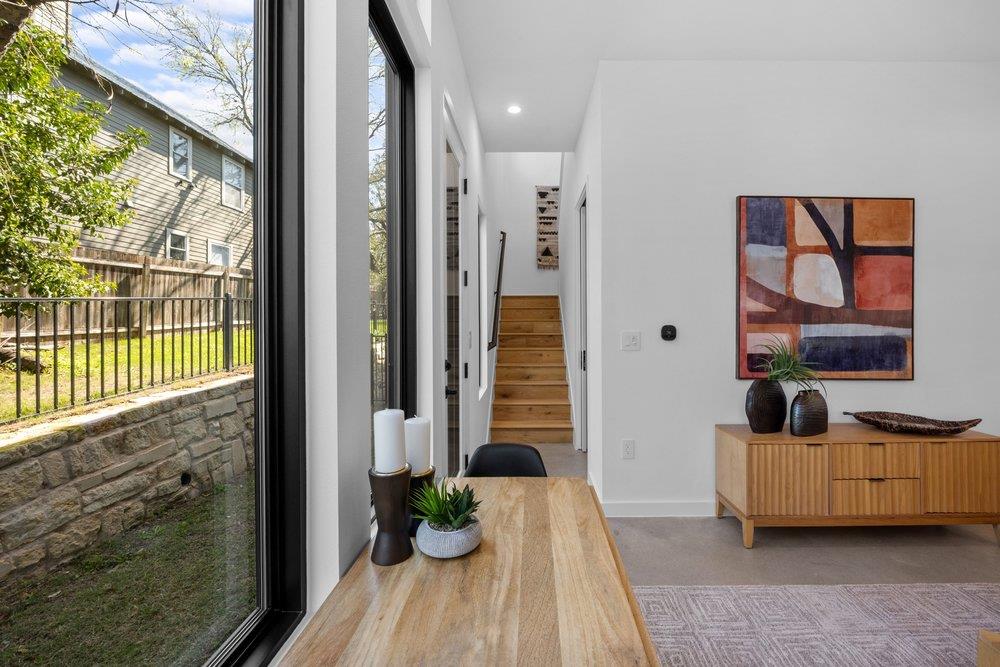 219 Lessin Ln # 10A, Austin, TX 78704