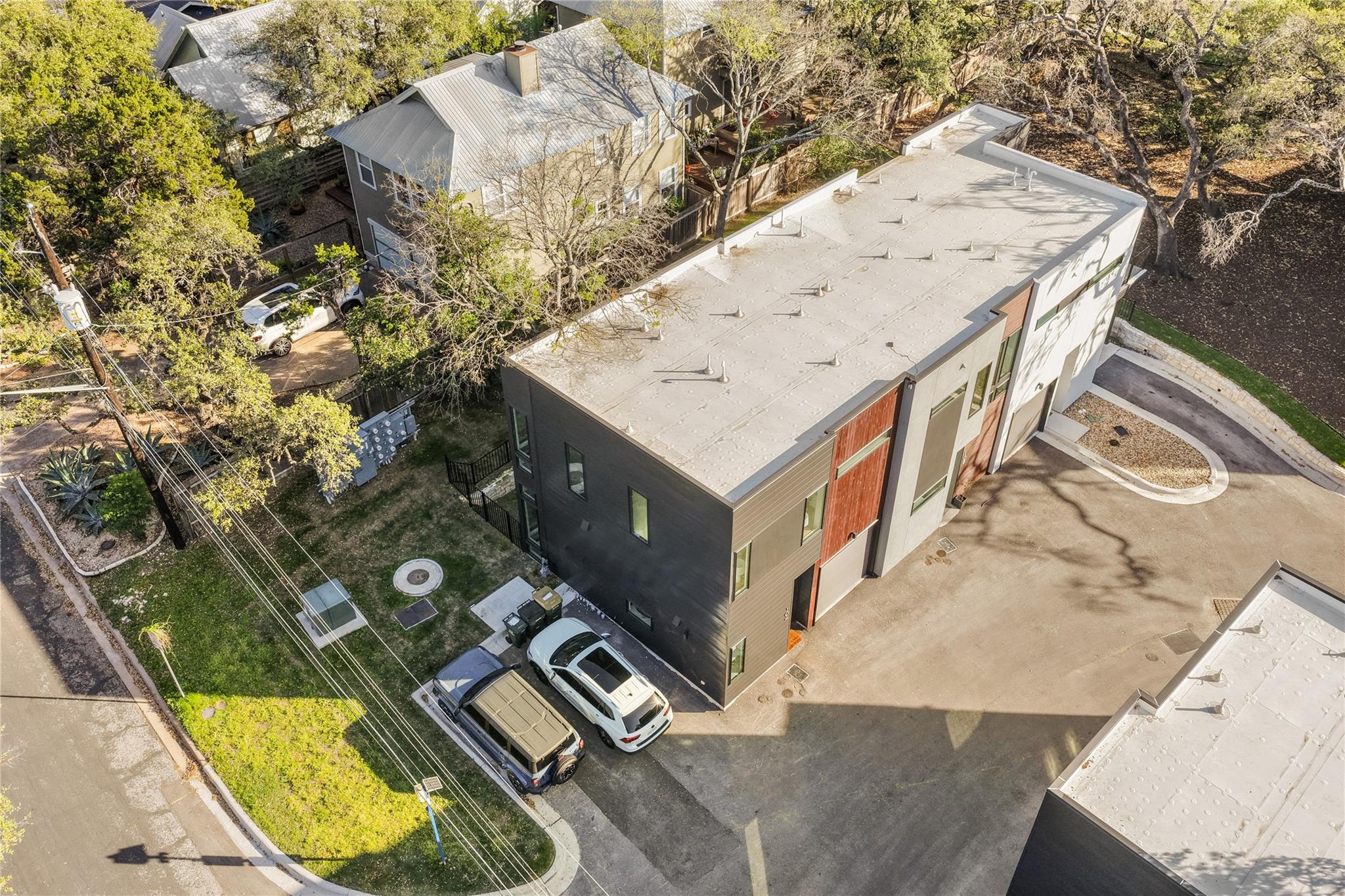 219 Lessin Ln # 10A, Austin, TX 78704