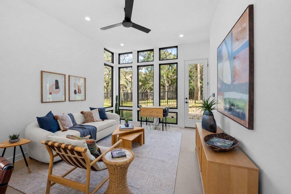 219 Lessin Ln # 10A, Austin, TX 78704