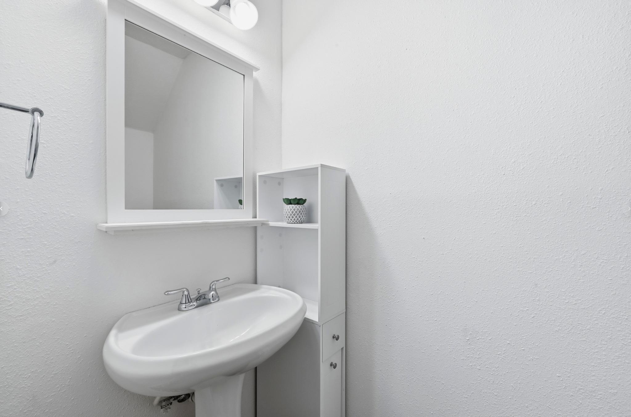 1504 Allen Rd # B, Austin, TX 78746