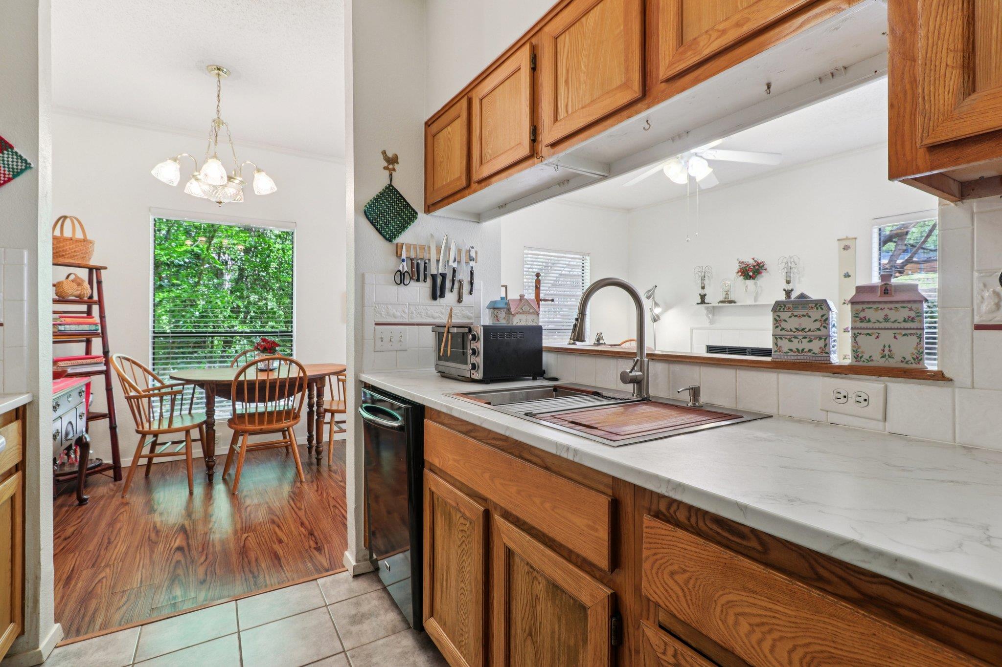 802 S 1st St # 121, Austin, TX 78704