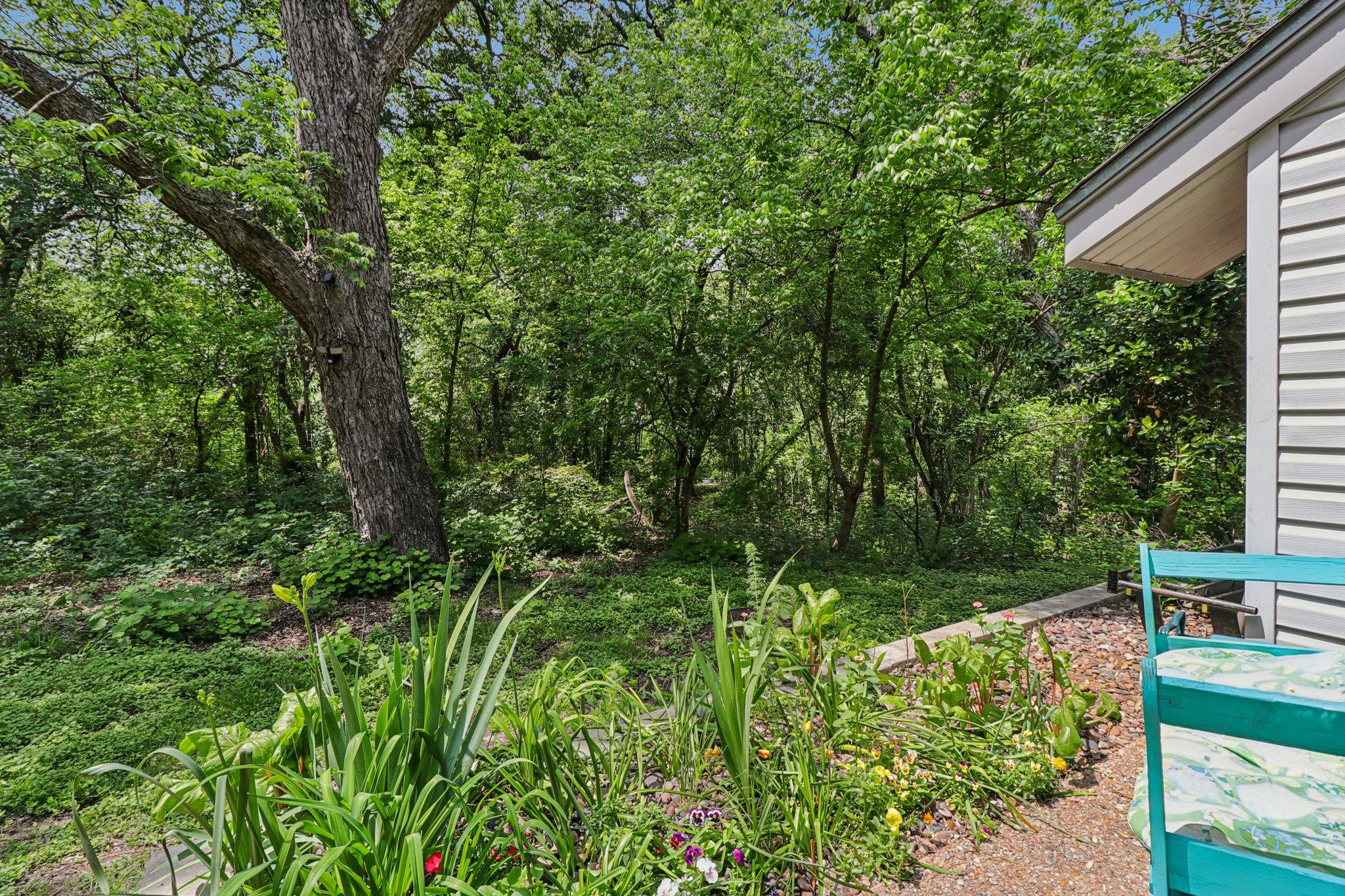 802 S 1st St # 121, Austin, TX 78704