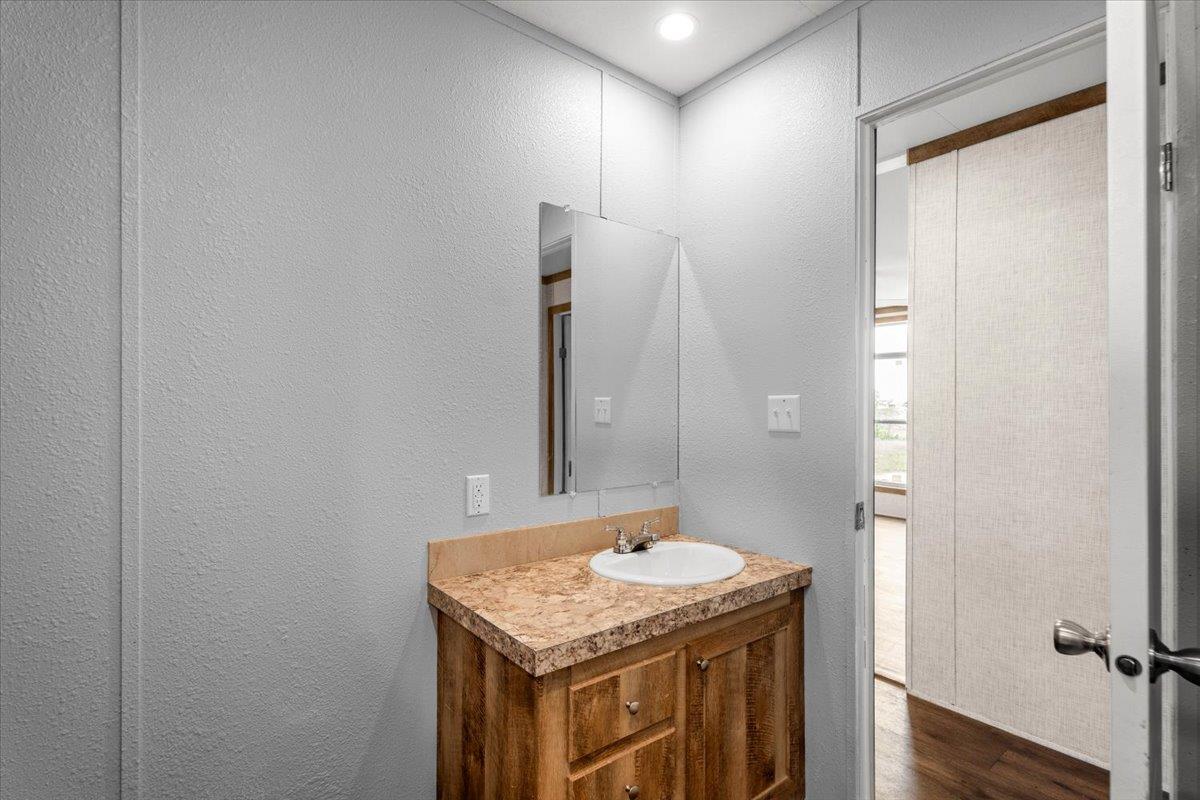 147 Daniel Dr, Bertram, TX 78605