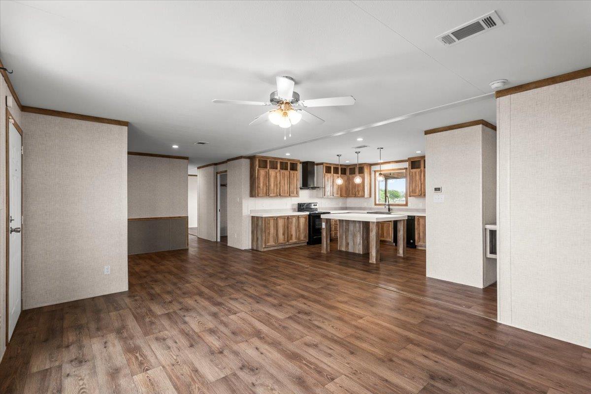 147 Daniel Dr, Bertram, TX 78605