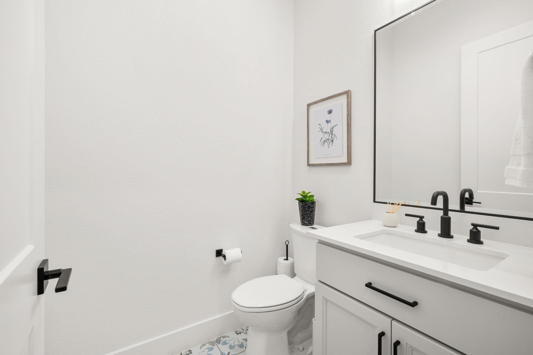 202 Smoke Tree Cir, Dripping Springs, TX 78620