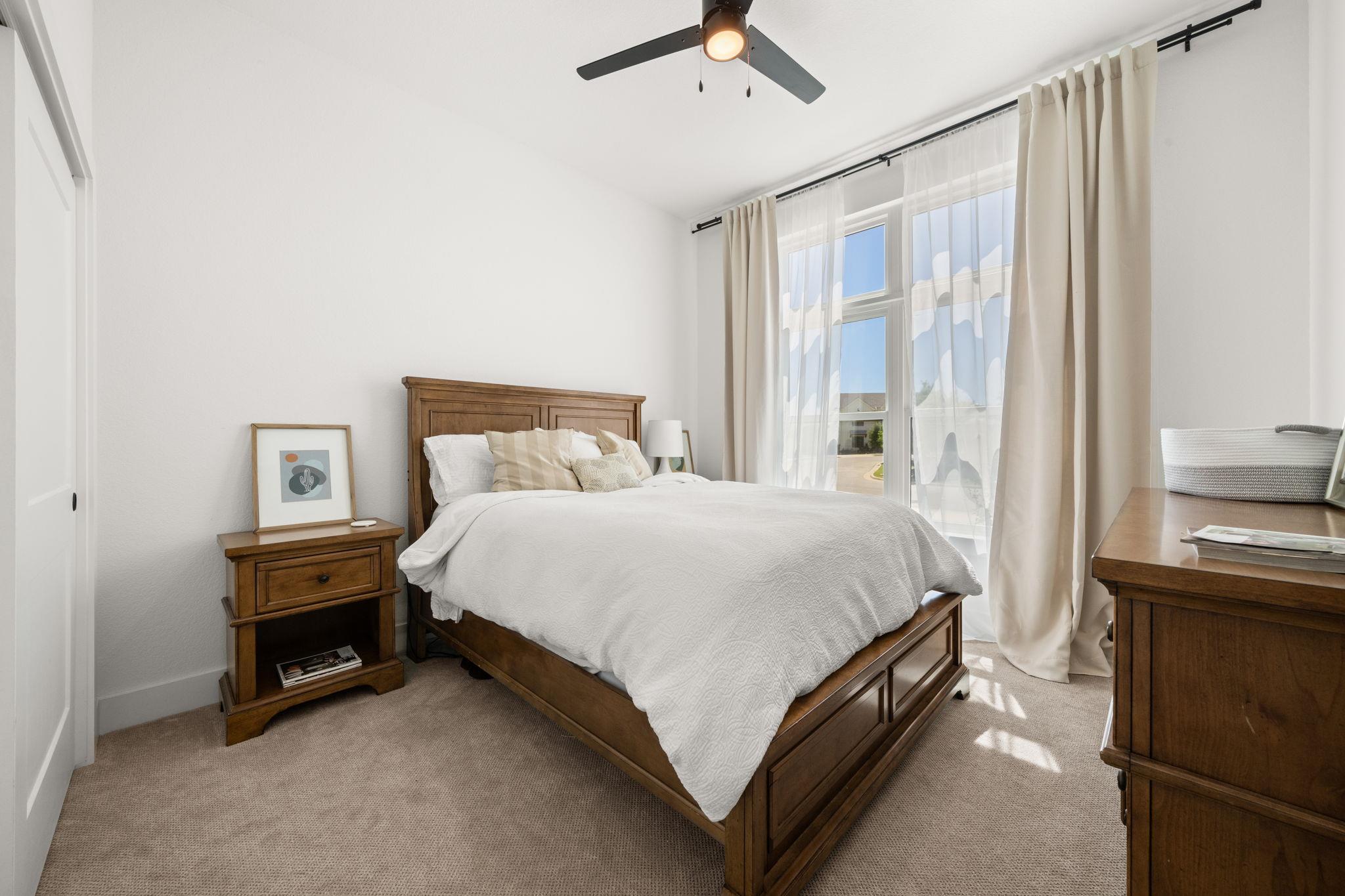 202 Smoke Tree Cir, Dripping Springs, TX 78620