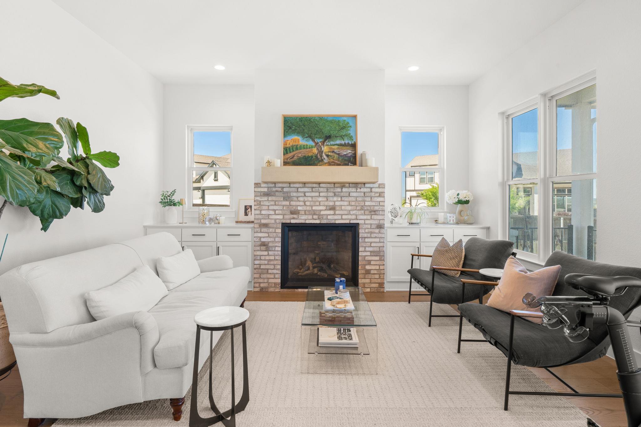 202 Smoke Tree Cir, Dripping Springs, TX 78620