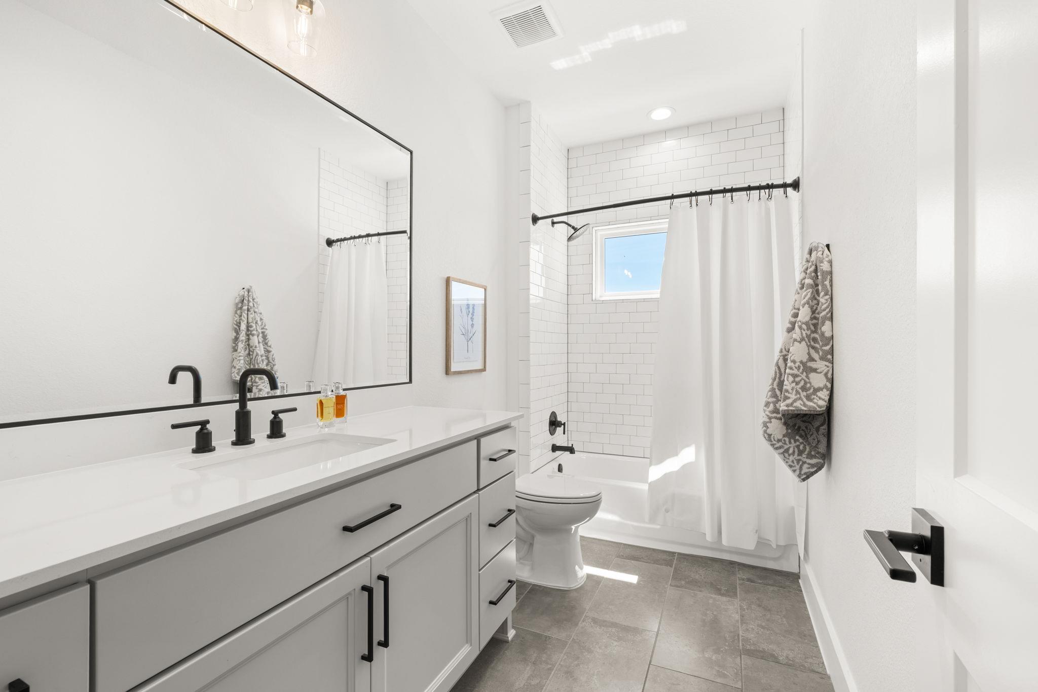 202 Smoke Tree Cir, Dripping Springs, TX 78620