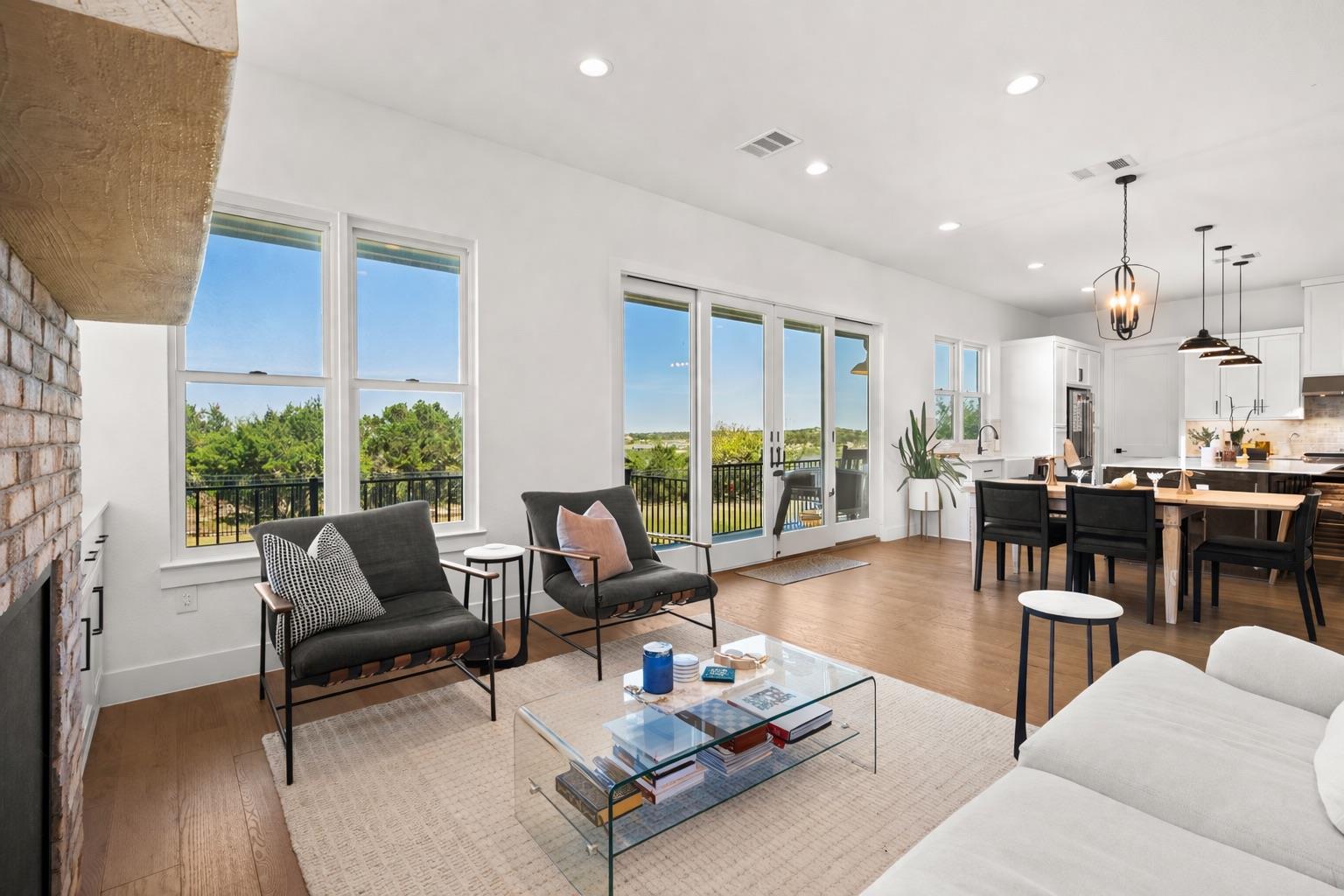 202 Smoke Tree Cir, Dripping Springs, TX 78620