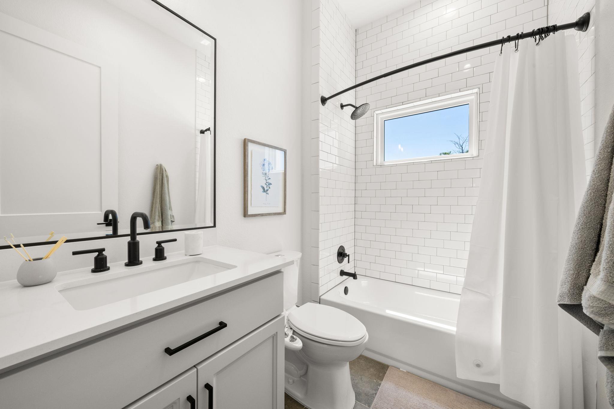 202 Smoke Tree Cir, Dripping Springs, TX 78620