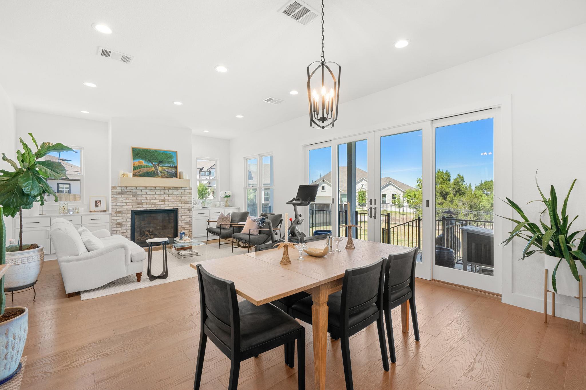 202 Smoke Tree Cir, Dripping Springs, TX 78620