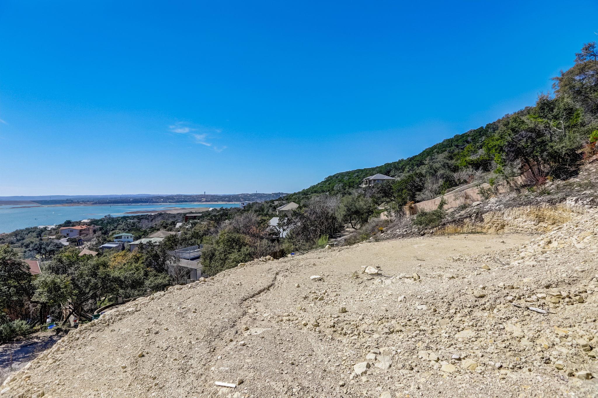 14000 & 14002 Skyline Dr, Austin, TX 78732