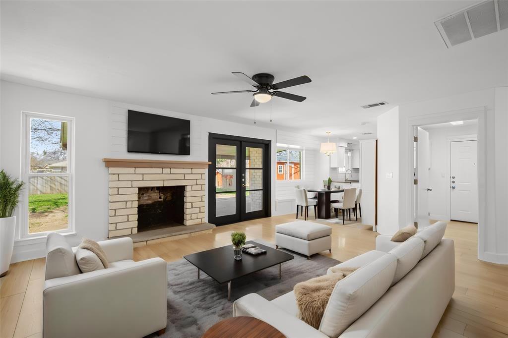 1512 W Mesa Park Dr, Round Rock, TX 78664
