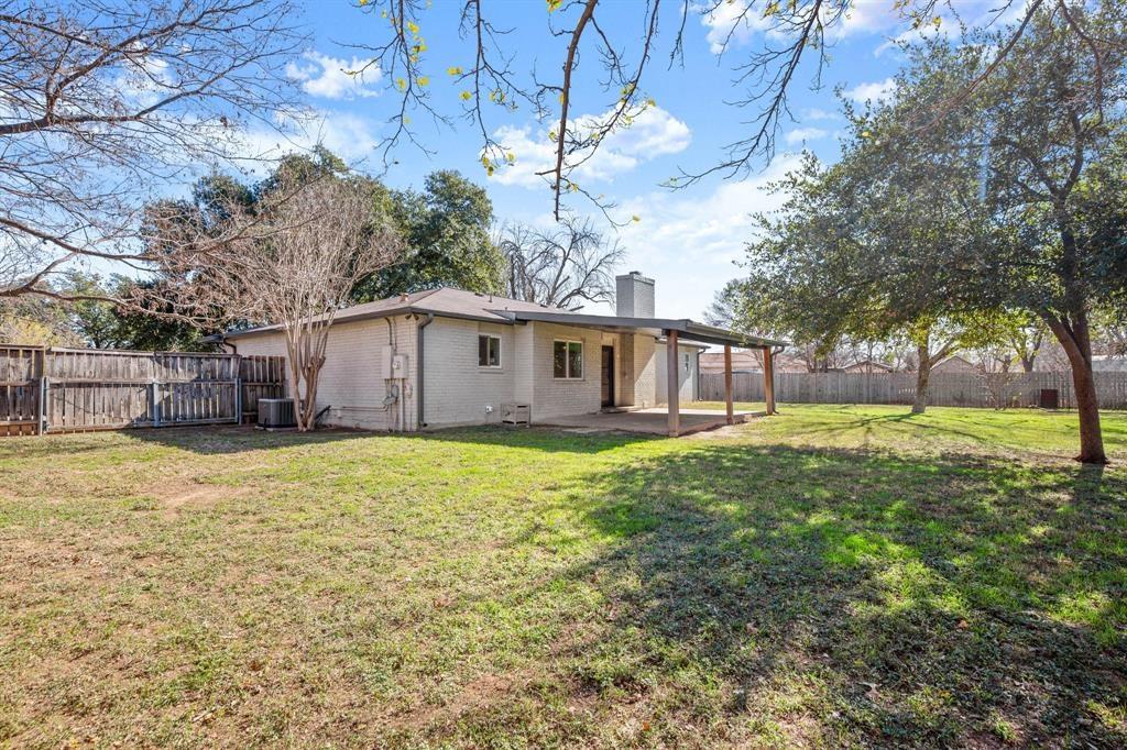 1512 W Mesa Park Dr, Round Rock, TX 78664