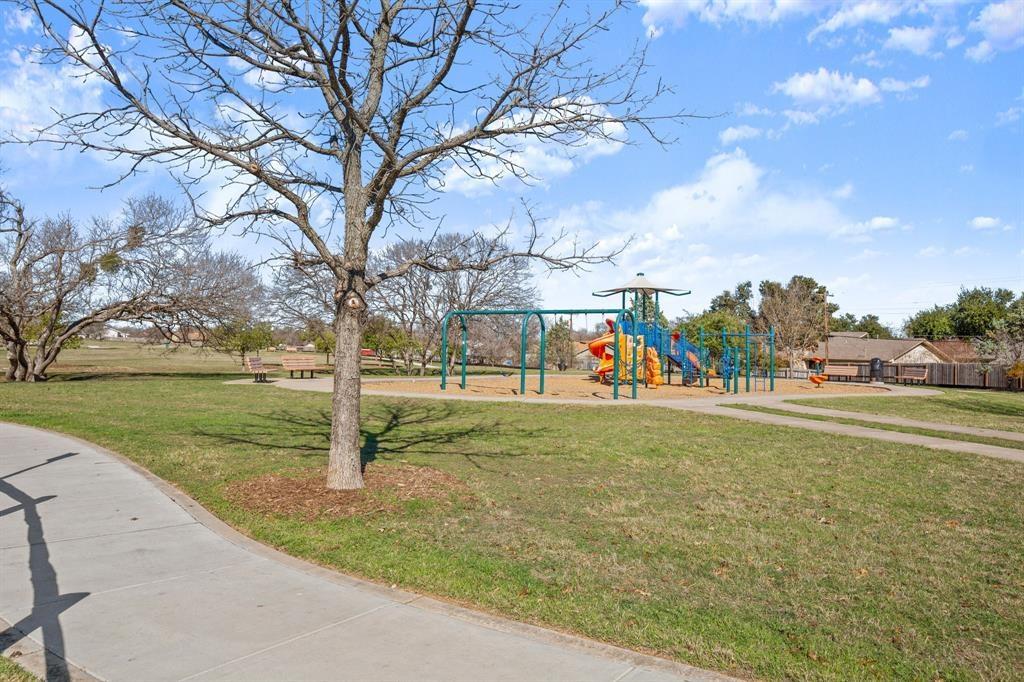 1512 W Mesa Park Dr, Round Rock, TX 78664