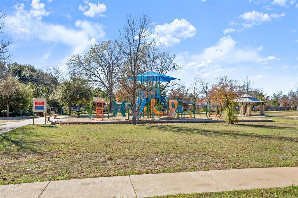 1512 W Mesa Park Dr, Round Rock, TX 78664