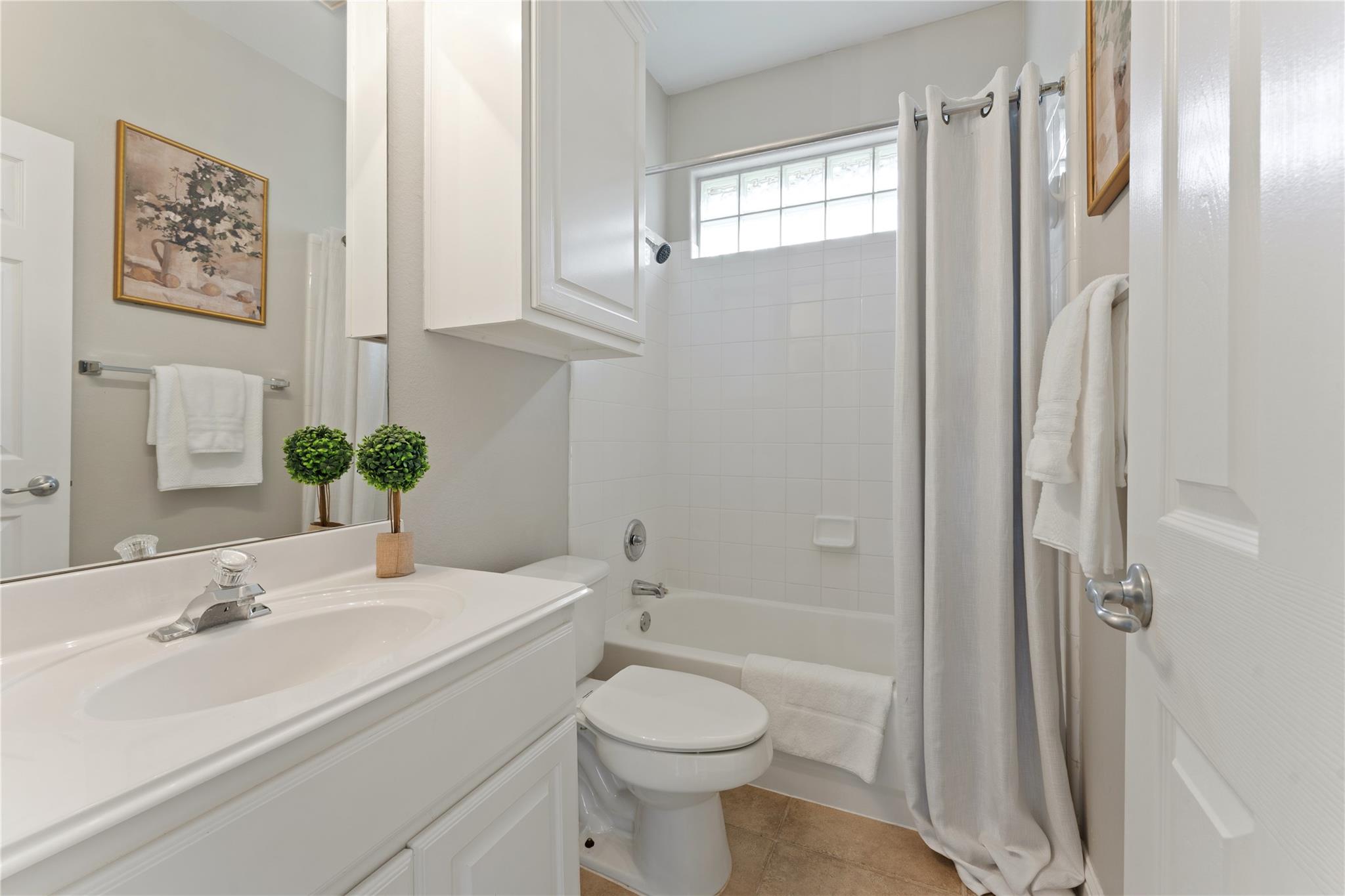 220 Mallet Ct, Austin, TX 78737