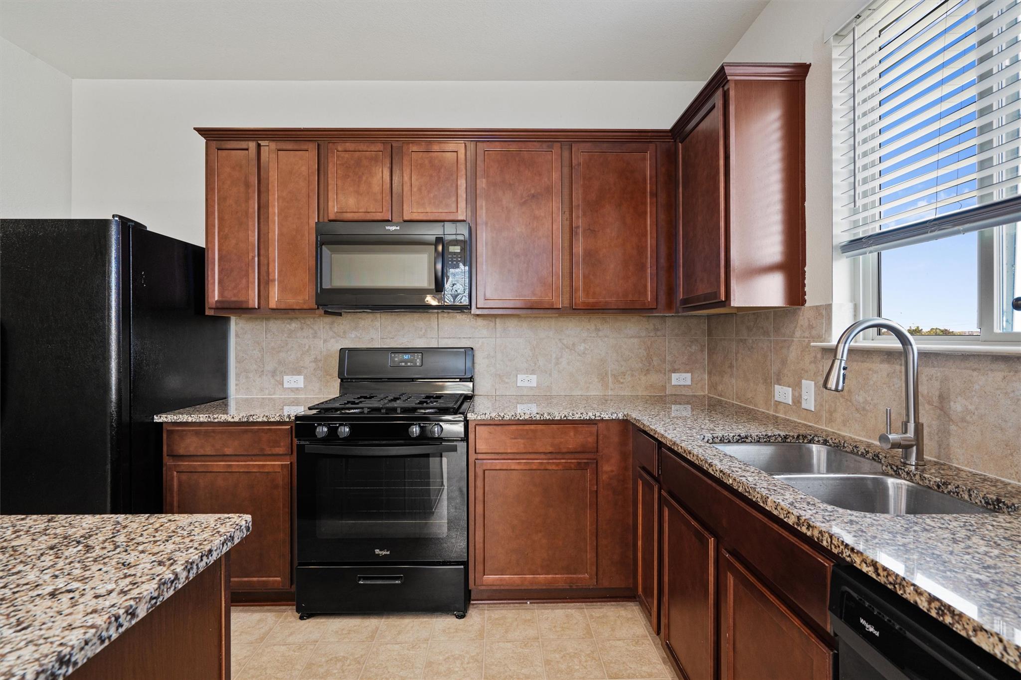 146 Russet Trl, Georgetown, TX 78628