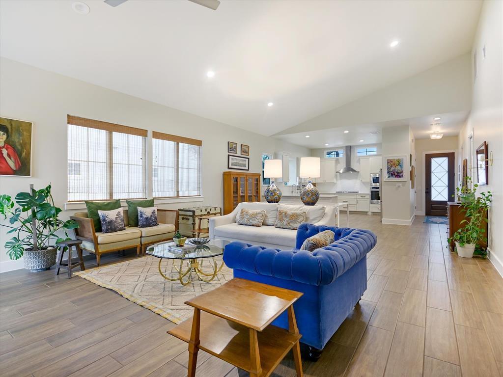 170 Bunker Ranch Blvd # 16, Dripping Springs, TX 78620