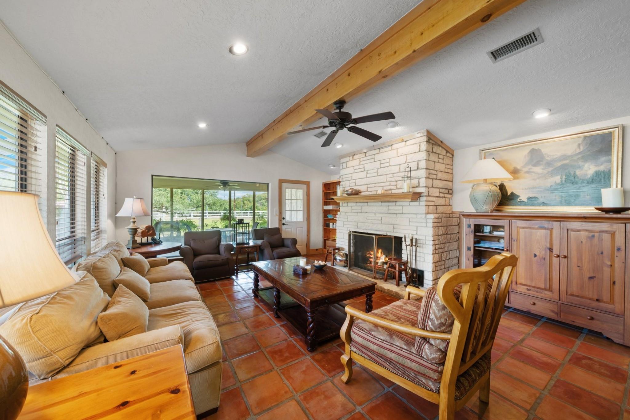 5055 Wayside Dr, Wimberley, TX 78676