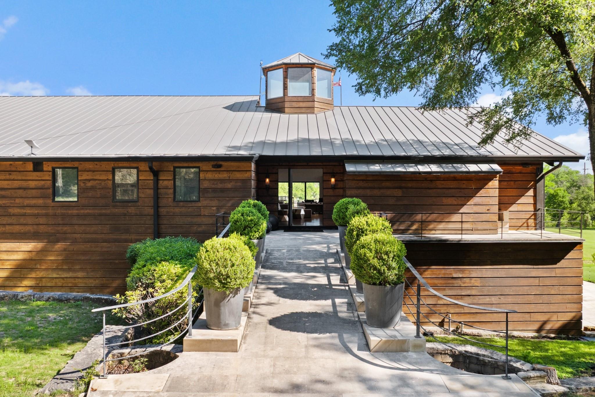 5055 Wayside Dr, Wimberley, TX 78676