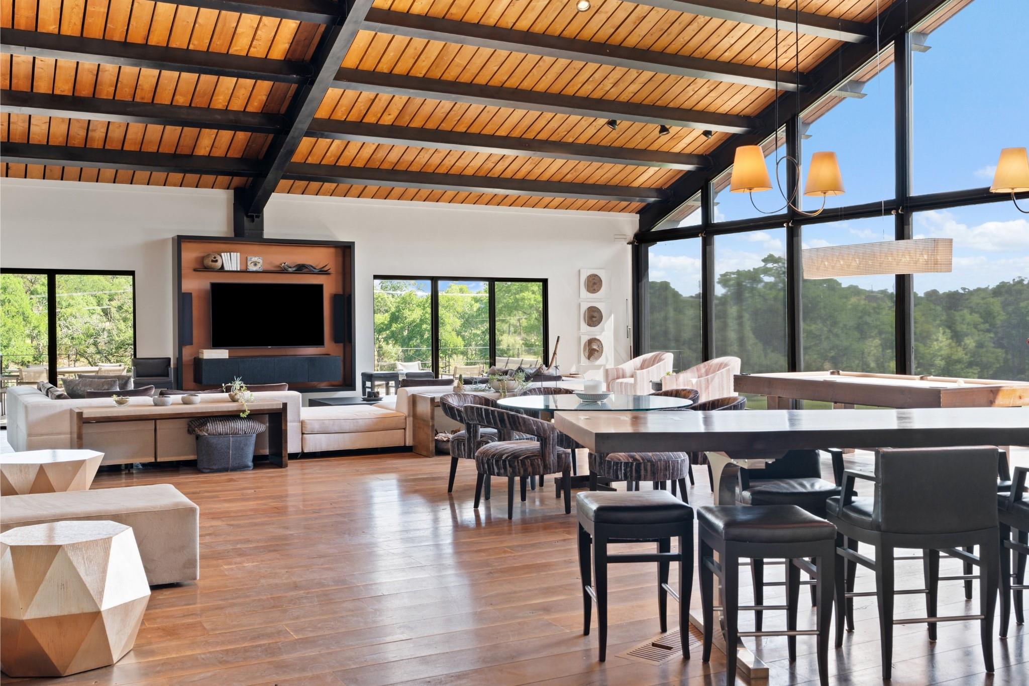 5055 Wayside Dr, Wimberley, TX 78676