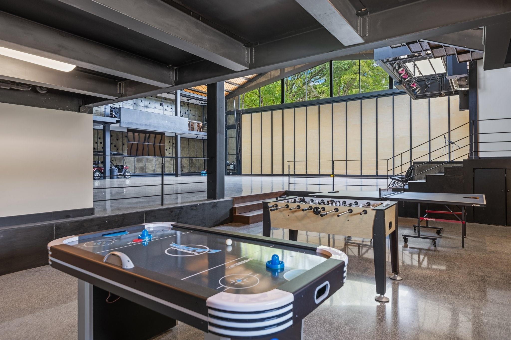 5055 Wayside Dr, Wimberley, TX 78676