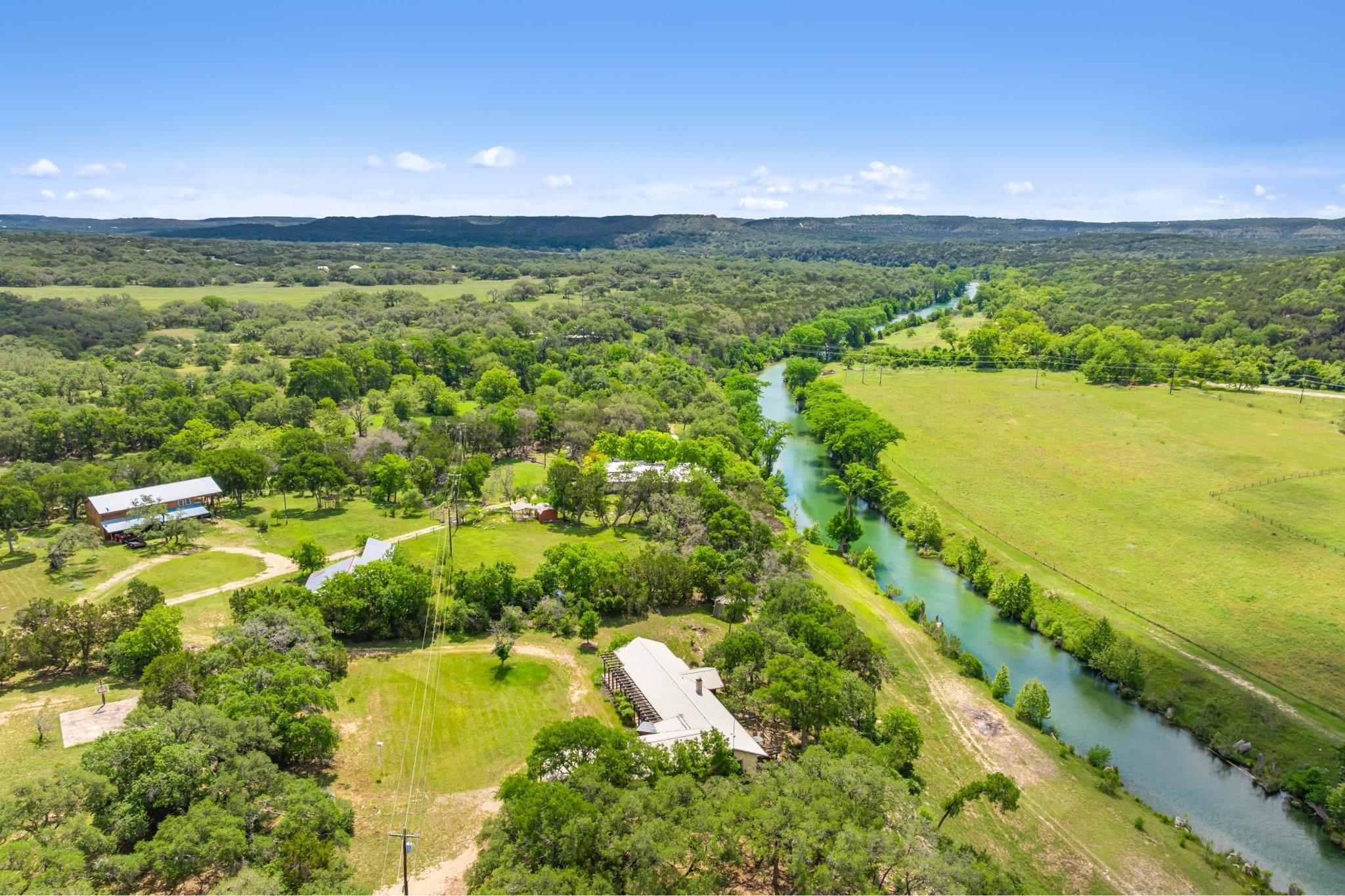 5055 Wayside Dr, Wimberley, TX 78676