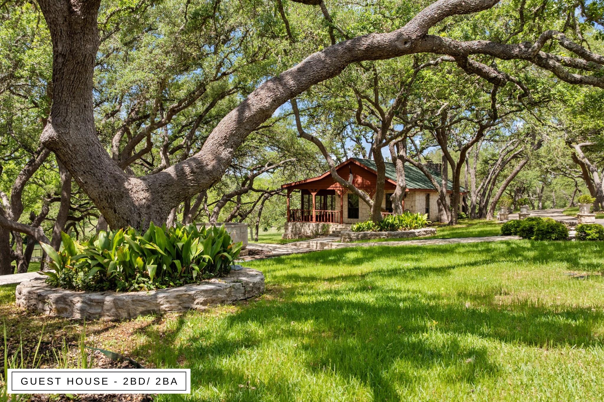 5055 Wayside Dr, Wimberley, TX 78676
