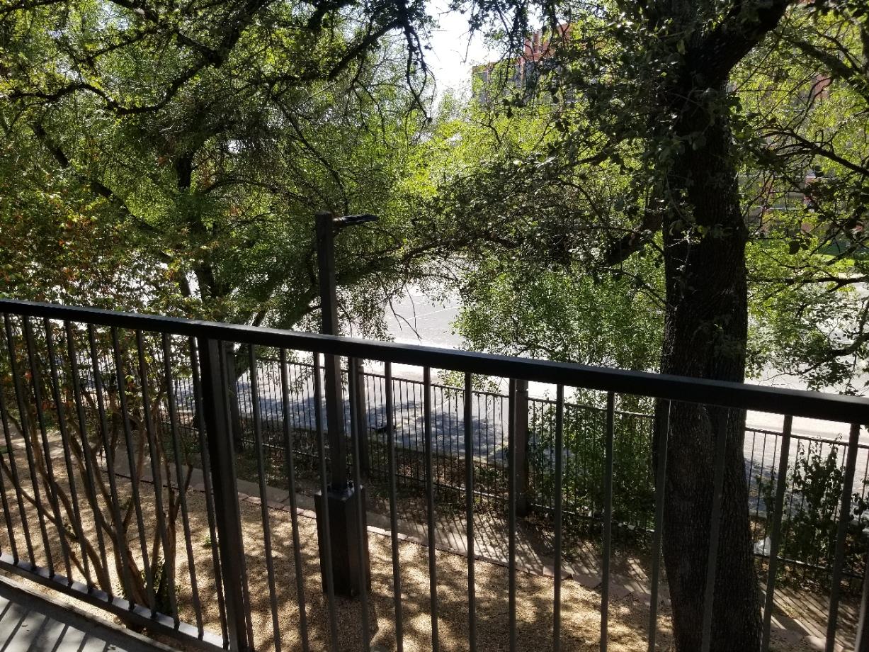 935 La Posada Dr # 232, Austin, TX 78752