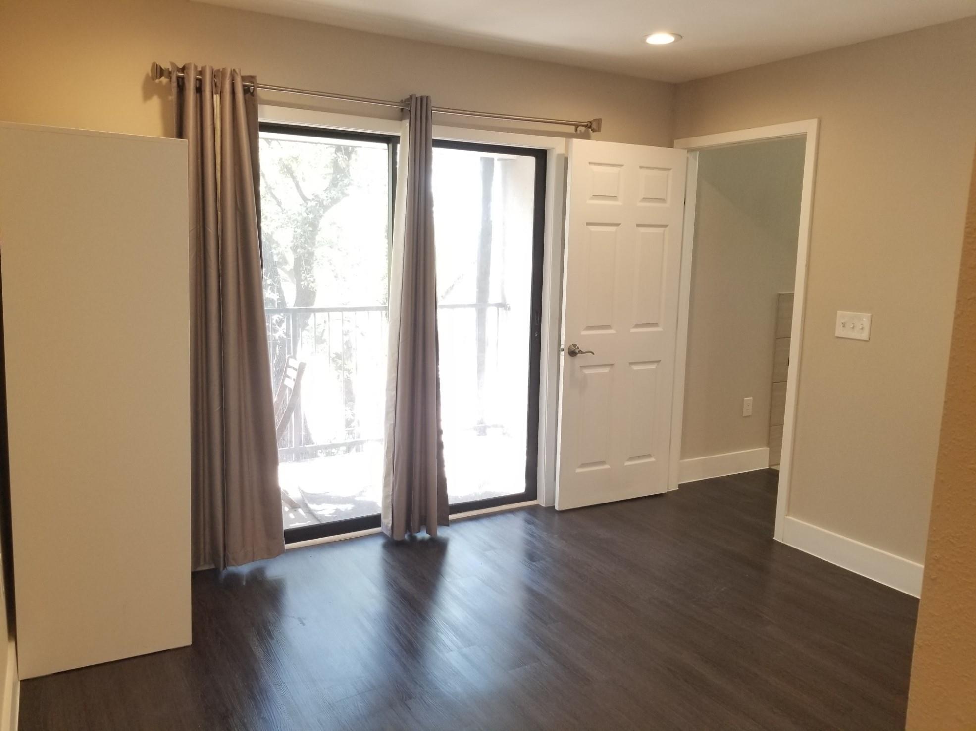 935 La Posada Dr # 232, Austin, TX 78752