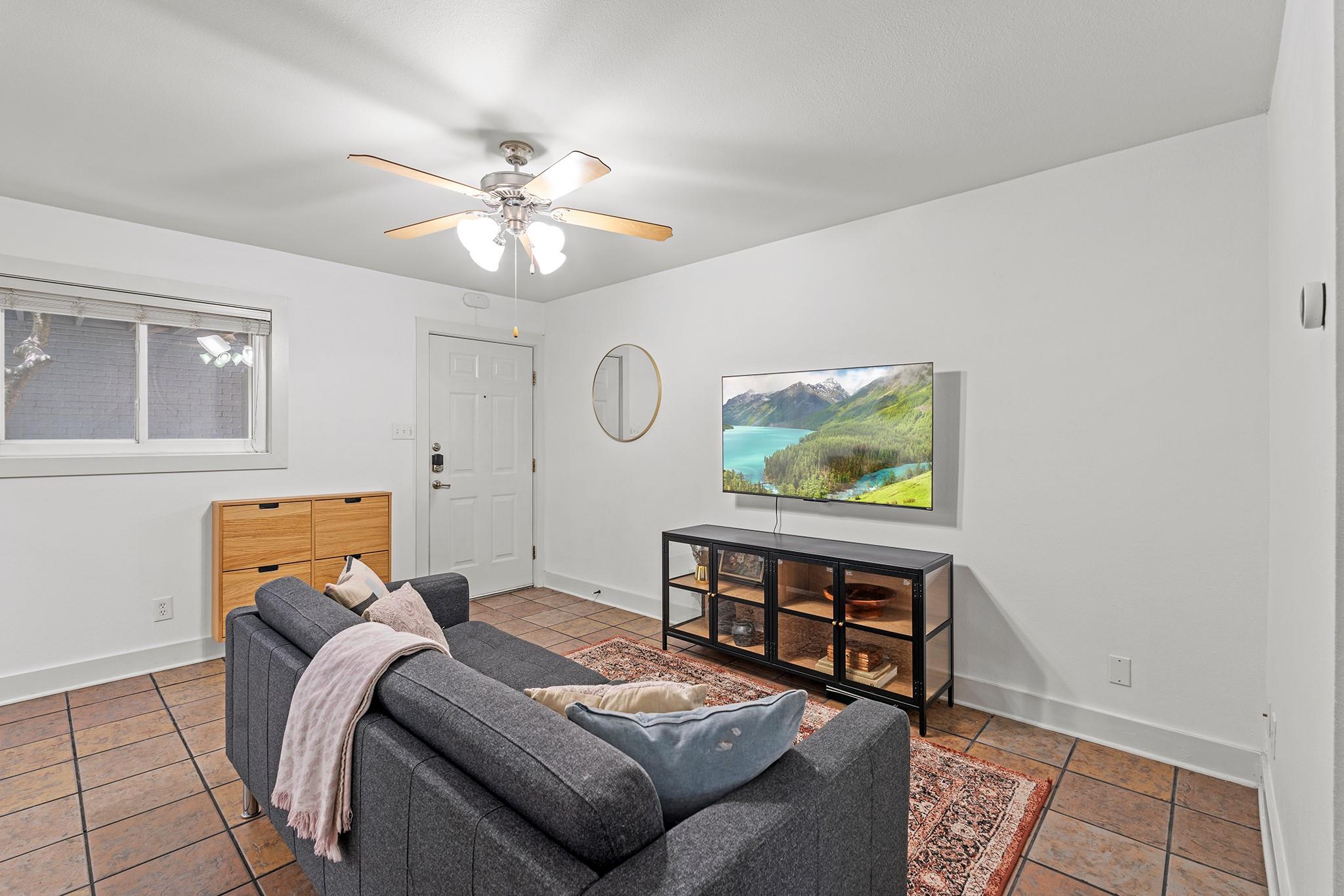 3815 Guadalupe St # 112, Austin, TX 78751