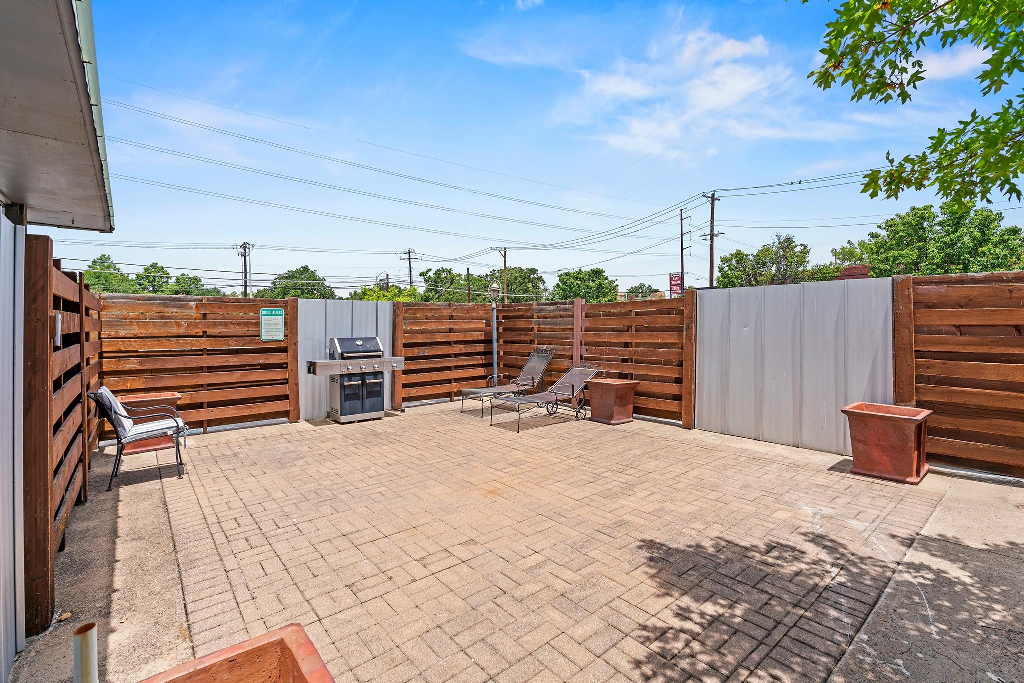 3815 Guadalupe St # 112, Austin, TX 78751