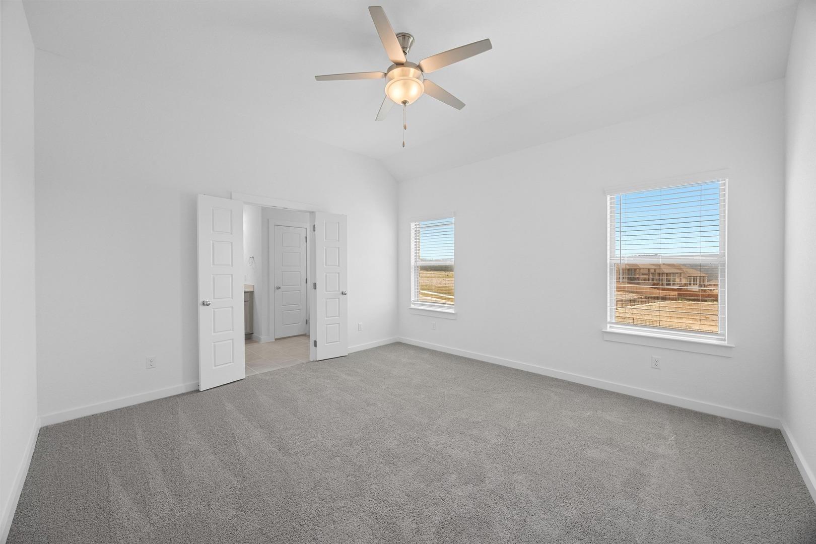 186 Hornet St, Elgin, TX 78621