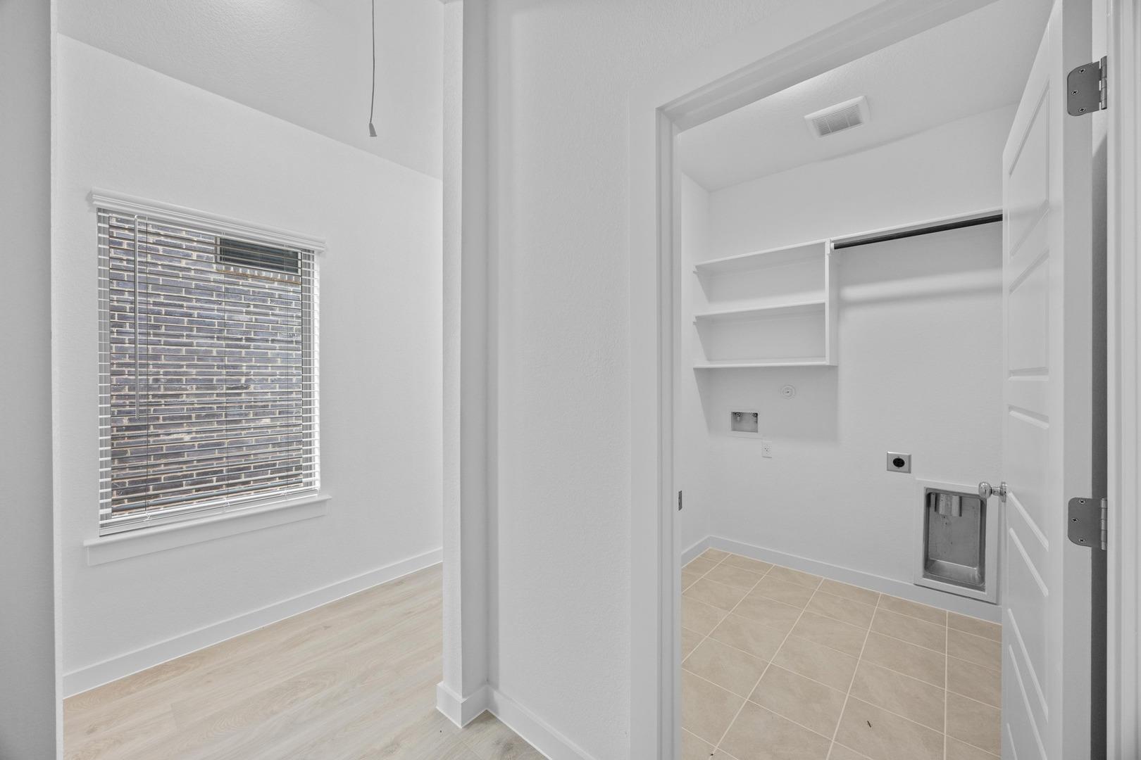 186 Hornet St, Elgin, TX 78621