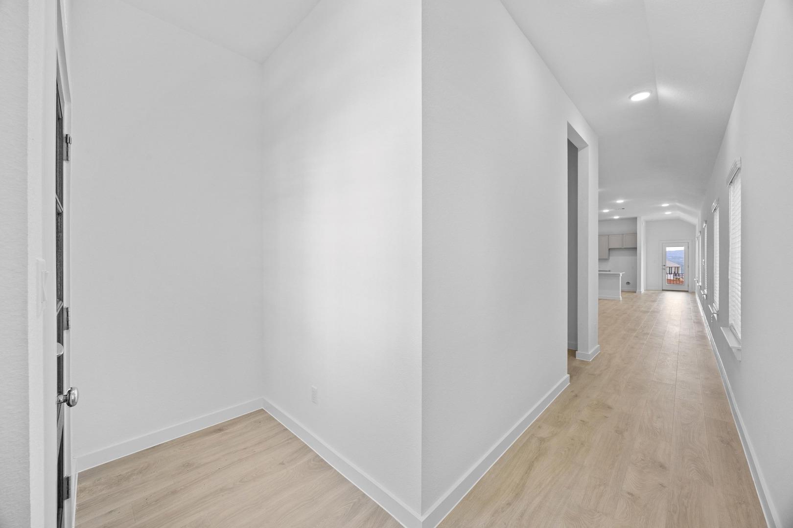 186 Hornet St, Elgin, TX 78621