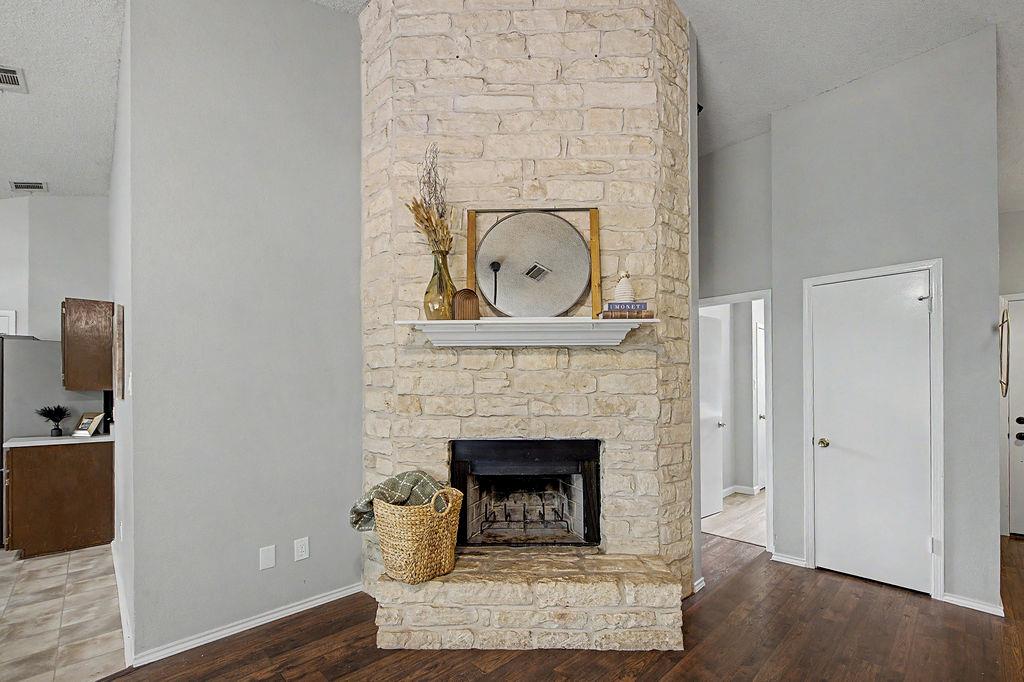 8911 Romayne Ln, Austin, TX 78748