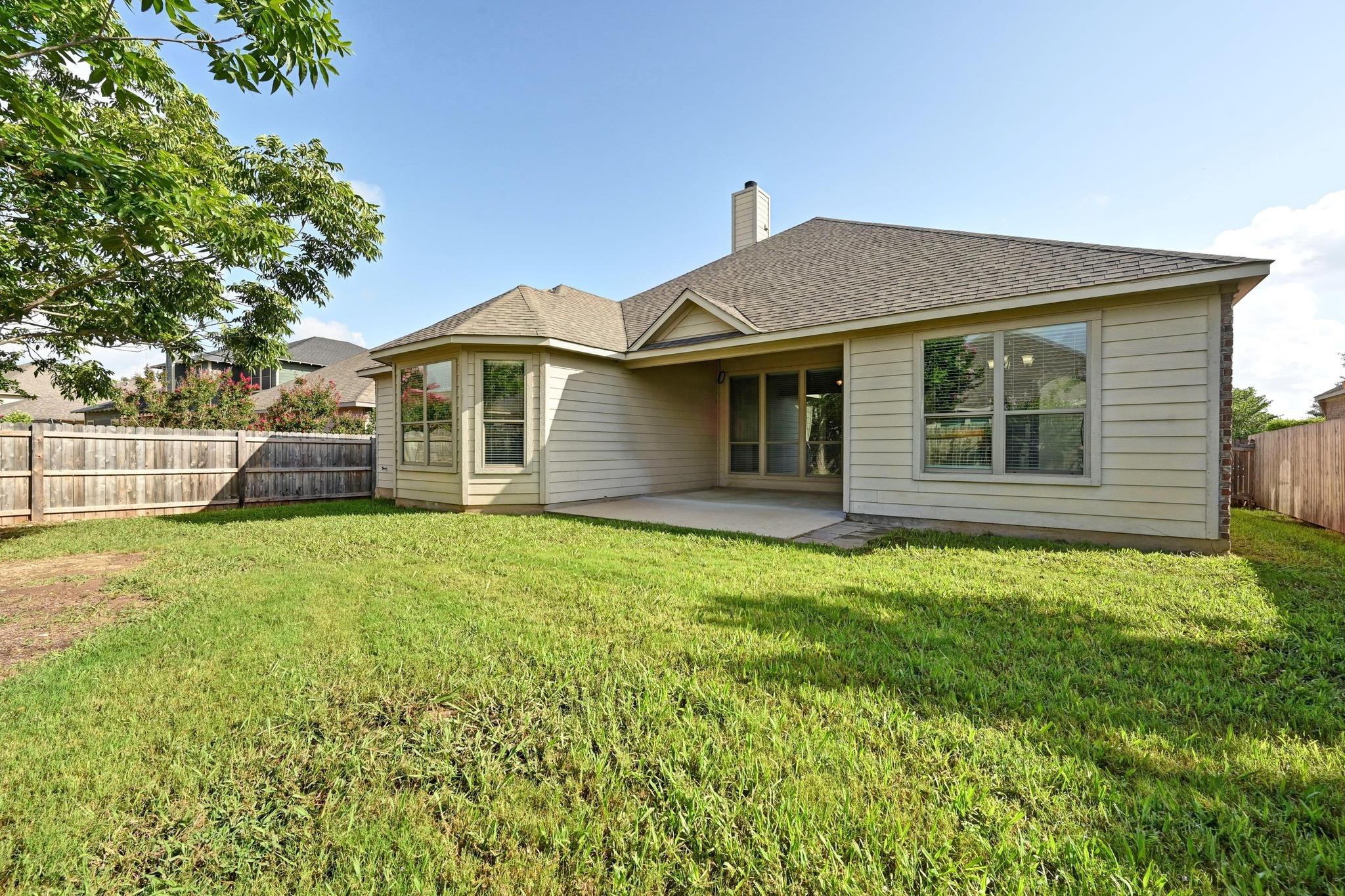 645 Clear Springs Holw, Buda, TX 78610