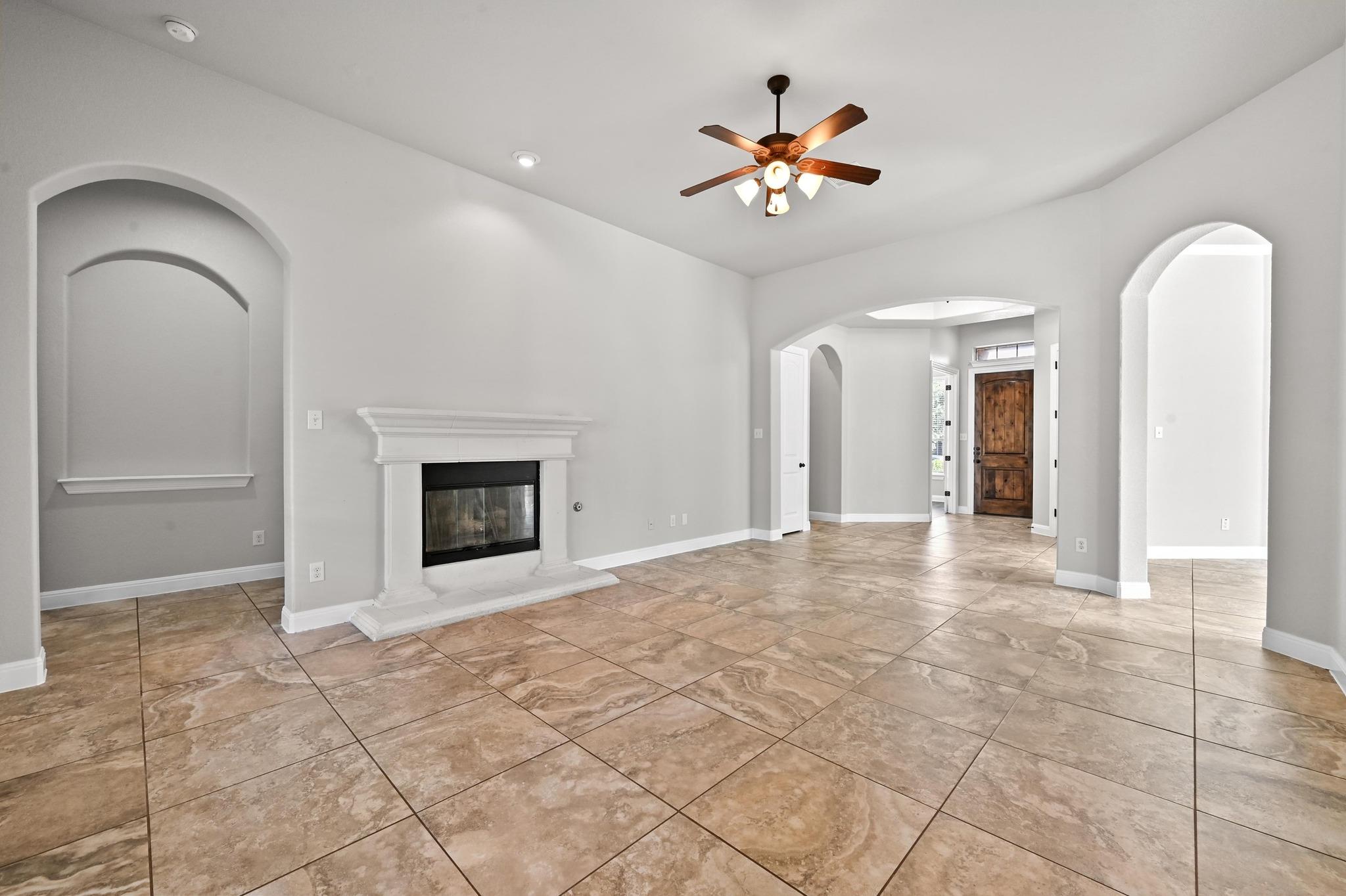 645 Clear Springs Holw, Buda, TX 78610