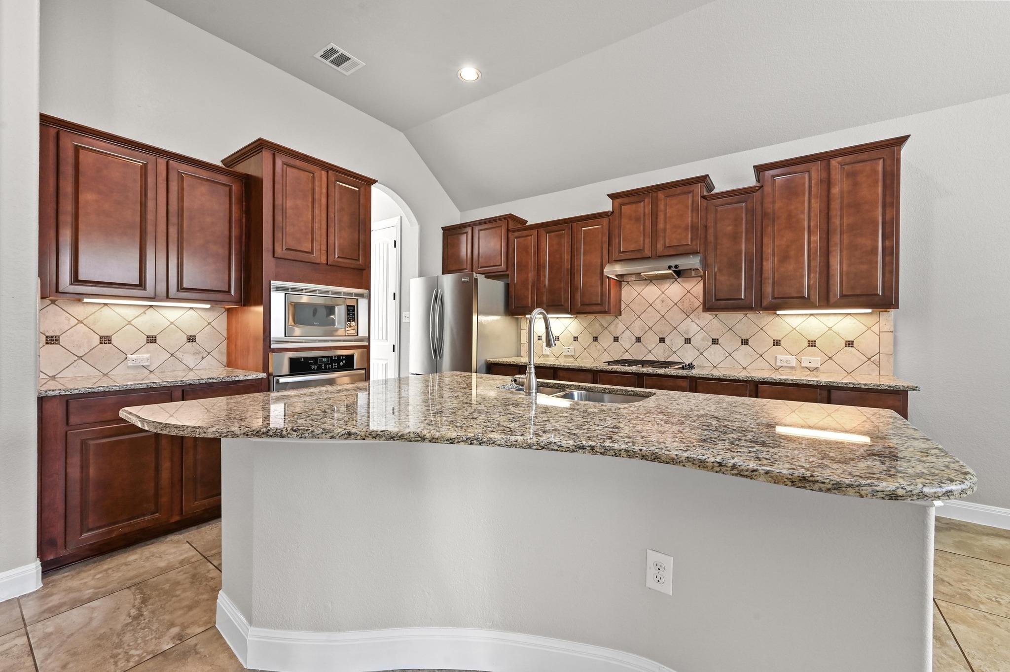 645 Clear Springs Holw, Buda, TX 78610