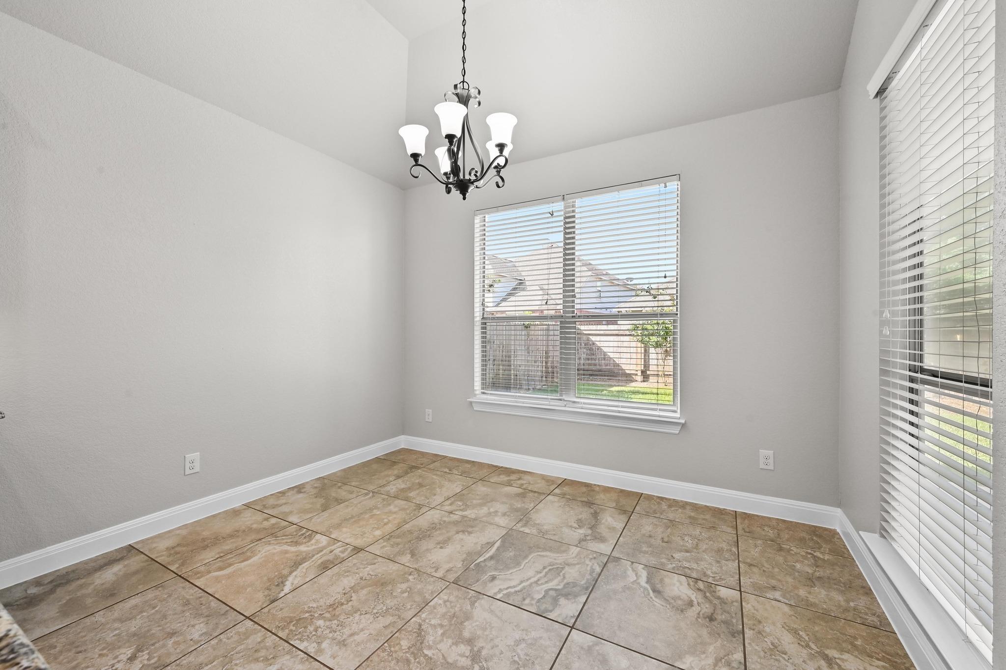 645 Clear Springs Holw, Buda, TX 78610