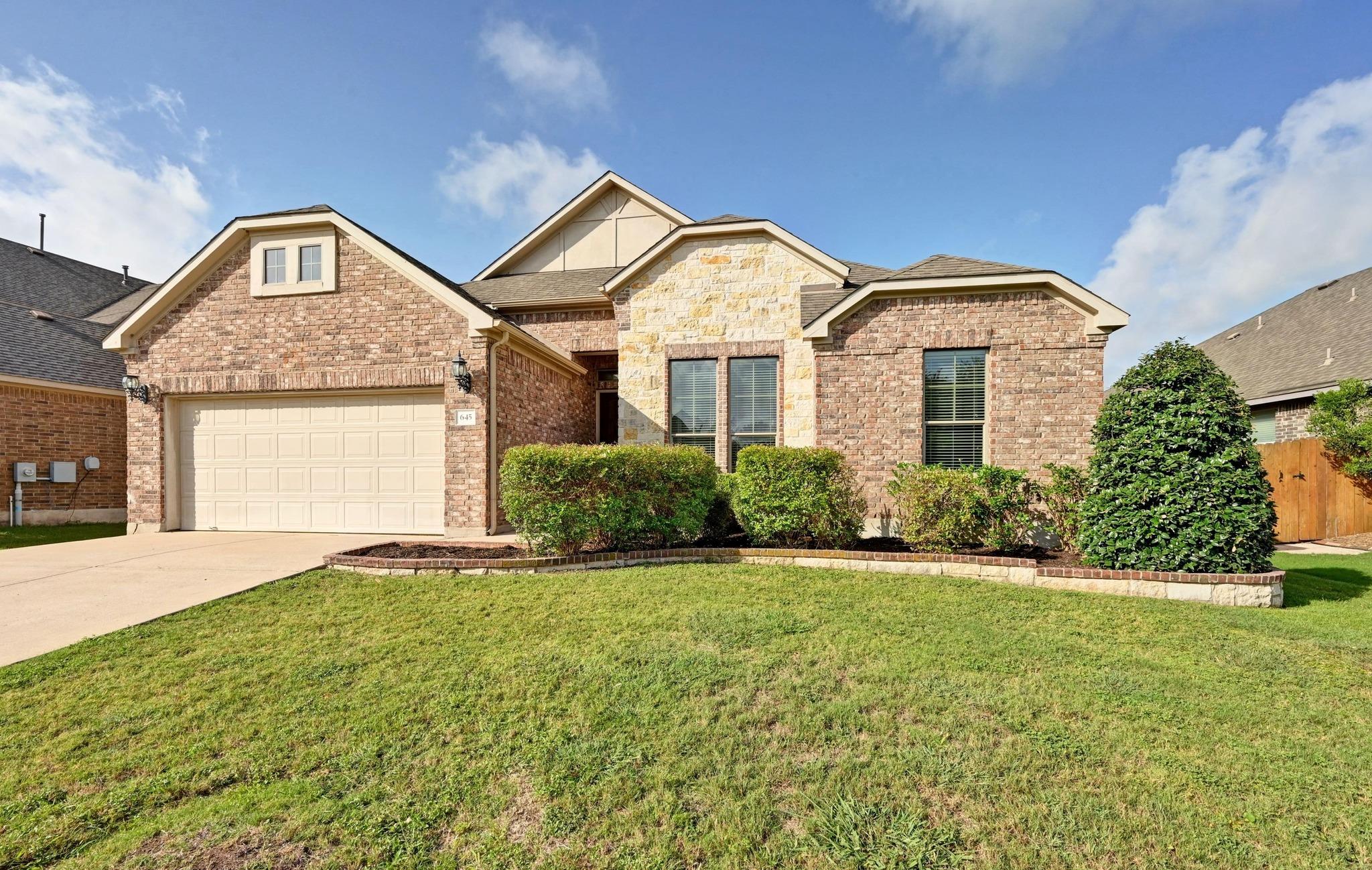645 Clear Springs Holw, Buda, TX 78610