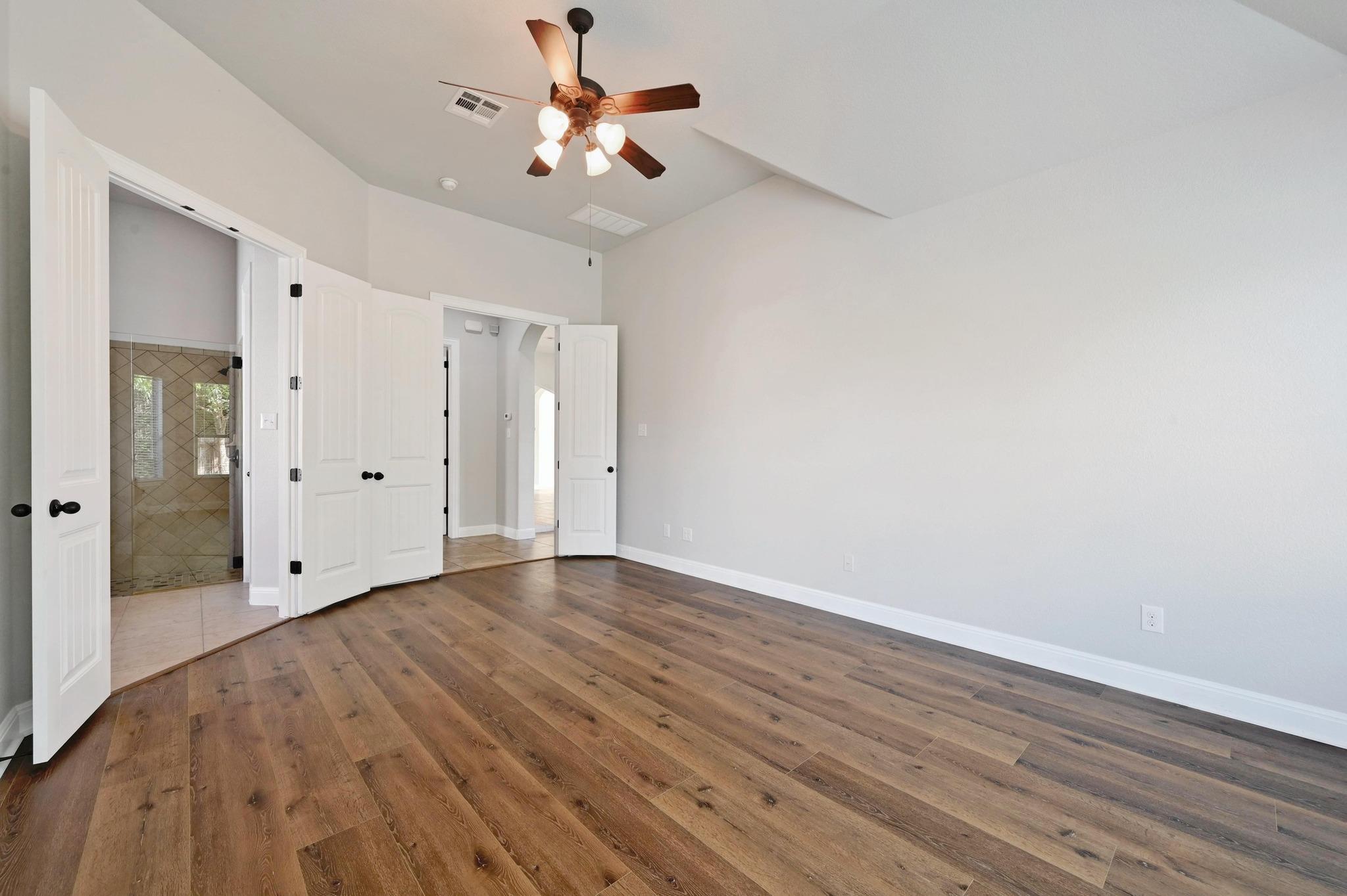 645 Clear Springs Holw, Buda, TX 78610