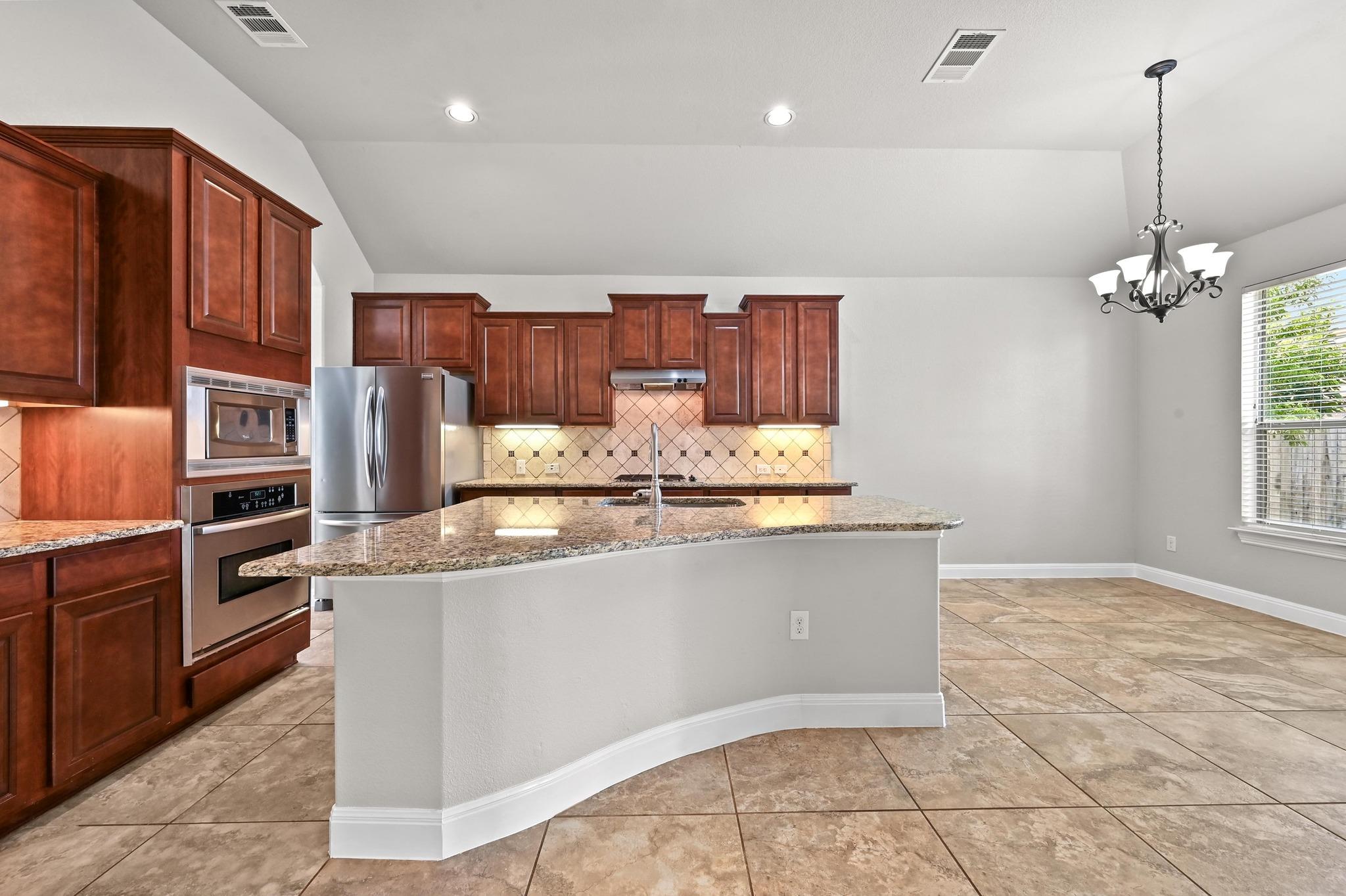 645 Clear Springs Holw, Buda, TX 78610